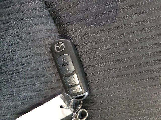 Used 2016 MAZDA MAZDA3 i Touring FWD image 30