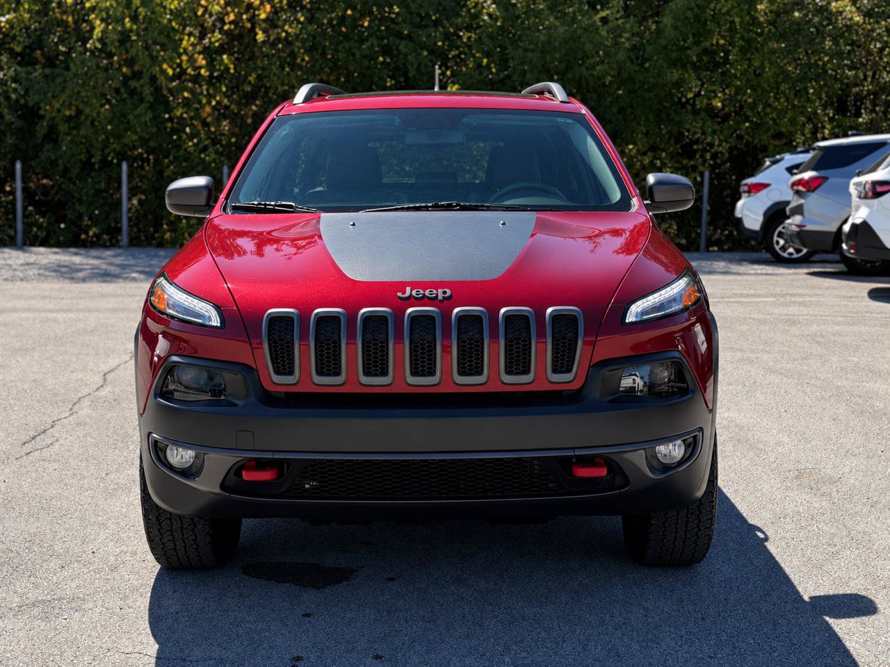 Used 2014 Jeep Cherokee Trailhawk w/ Comfort/Convenience Group AWD/4WD image 2
