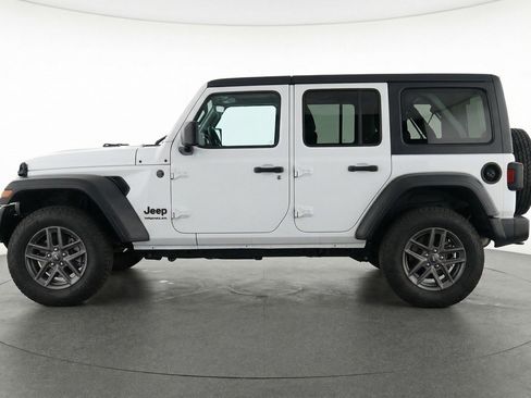Used 2025 Jeep Wrangler Unlimited Sport AWD/4WD image 5