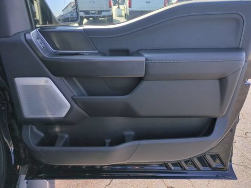 Used 2025 Ford F150 Lariat w/ Equipment Group 502A High AWD/4WD image 33