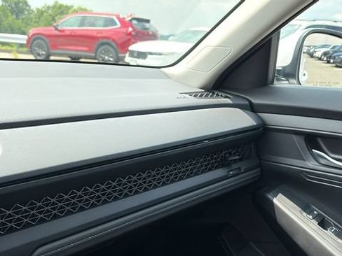 Used 2025 Honda Accord LX image 20