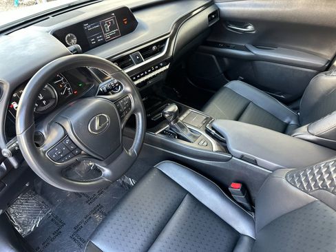 Used 2022 Lexus UX 250h w/ Accessory Package (Z2) image 9