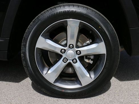 Used 2021 Jeep Grand Cherokee L Limited image 10