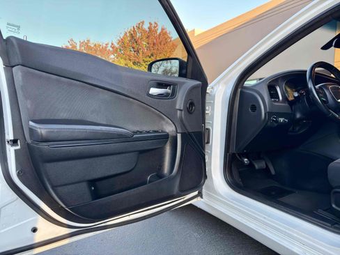 Used 2018 Dodge Charger SXT w/ Blacktop Package image 24