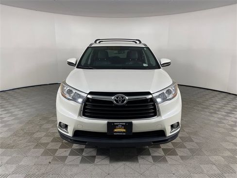 Used 2015 Toyota Highlander Limited image 16
