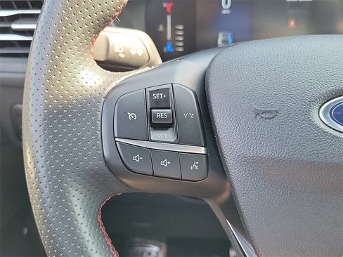 Used 2023 Ford Escape ST-Line image 4