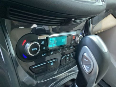 Used 2014 Ford Escape Titanium w/ Equipment Group 401A AWD/4WD image 29