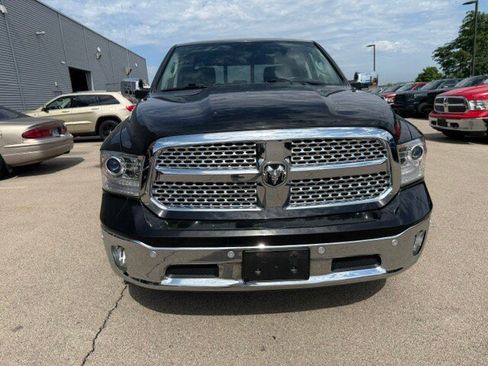 Used 2017 RAM 1500 Laramie w/ Convenience Group AWD/4WD image 2