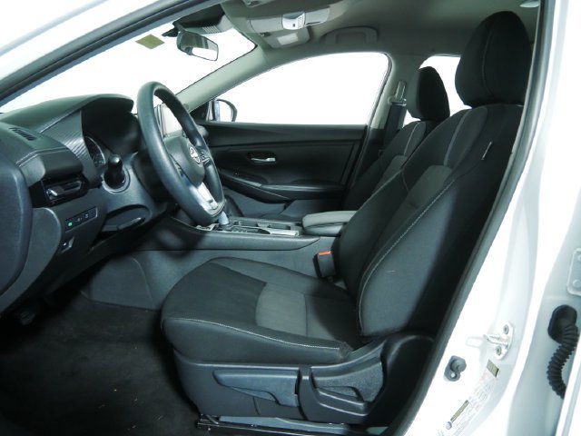 Used 2025 Nissan Sentra SV FWD image 19