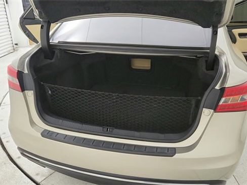 Used 2016 Toyota Avalon XLE Premium image 24