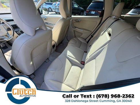 Used 2016 Volvo XC60 T5 Platinum w/ Climate Package FWD image 15