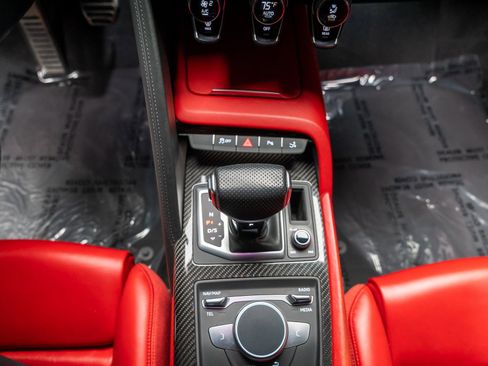 Used 2018 Audi R8 V10 image 51