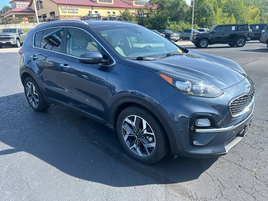 Used 2020 Kia Sportage EX FWD image 3