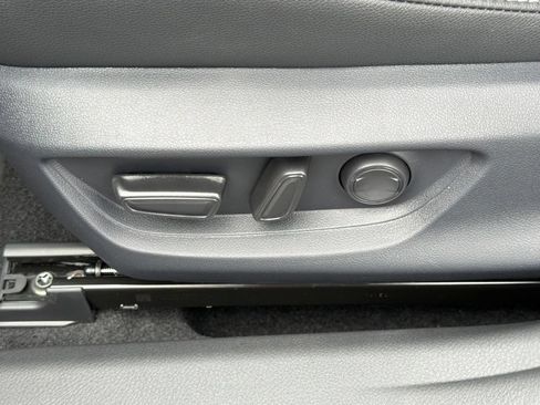 New 2026 Toyota Camry SE FWD image 21