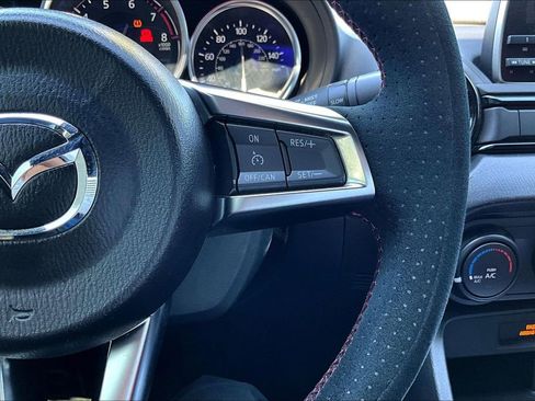 Used 2017 MAZDA MX-5 Miata Sport image 8