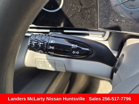 Used 2024 Hyundai Elantra SEL FWD image 26