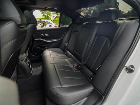 Used 2020 BMW 330i xDrive Sedan w/ M Sport Package AWD/4WD image 29