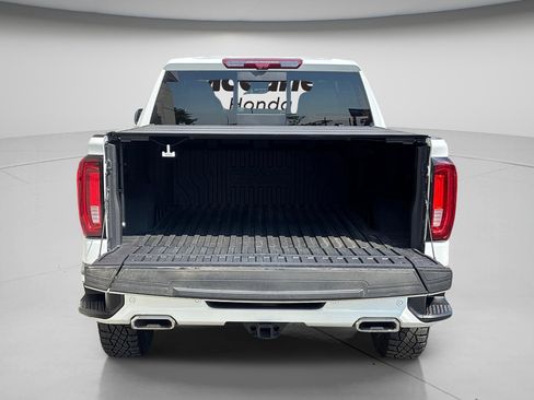 Used 2025 GMC Sierra 1500 AT4 w/ AT4 Premium Package AWD/4WD image 5