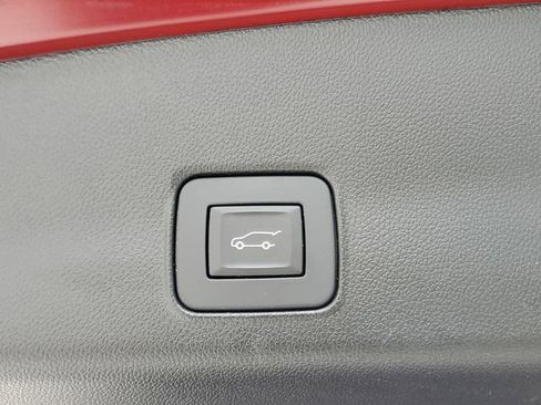 Certified 2024 Chevrolet TrailBlazer LT w/ Convenience Package FWD image 10