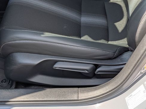 Used 2025 Honda Civic Sport image 15