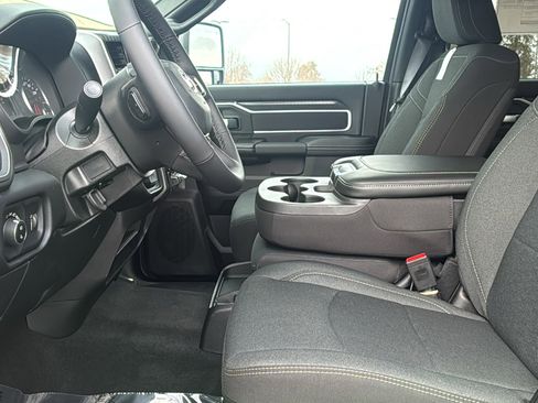 New 2026 RAM 2500 Big Horn AWD/4WD image 22