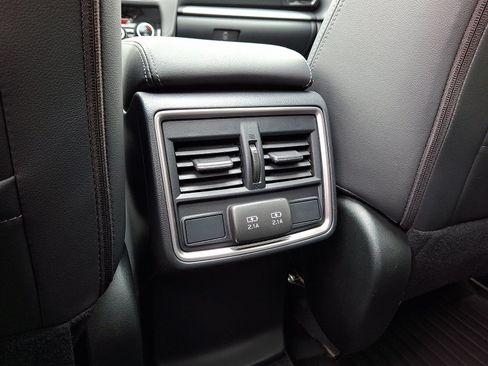 Used 2019 Subaru Forester Limited w/ Popular Package #3 AWD/4WD image 12