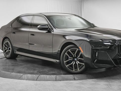 Used 2024 BMW 760i xDrive 760i xDrive image 1