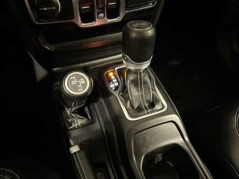 Used 2023 Jeep Wrangler Unlimited Sahara w/ Cold Weather Group image 26