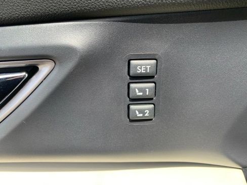 Used 2022 Subaru Ascent Limited w/ Technology Package AWD/4WD image 15