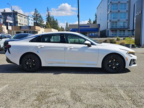 New 2026 Kia K5 LXS FWD image 6