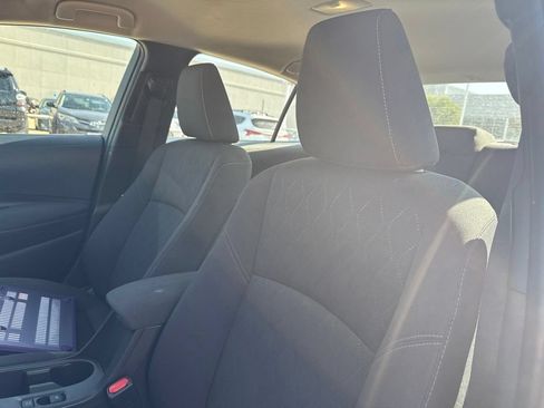 Used 2024 Toyota Corolla LE FWD image 6