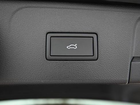 New 2026 Volkswagen Atlas SE image 22