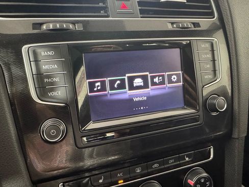 Used 2015 Volkswagen GTI SE w/ Lighting Package (SEL) image 19