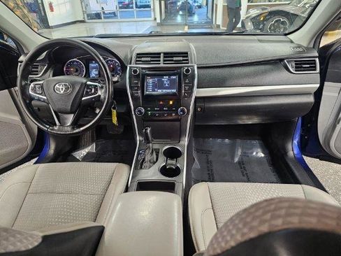 Used 2015 Toyota Camry SE FWD image 14