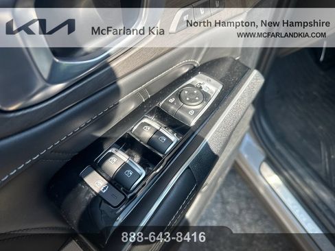Used 2024 Kia Sorento SX Prestige AWD/4WD image 12