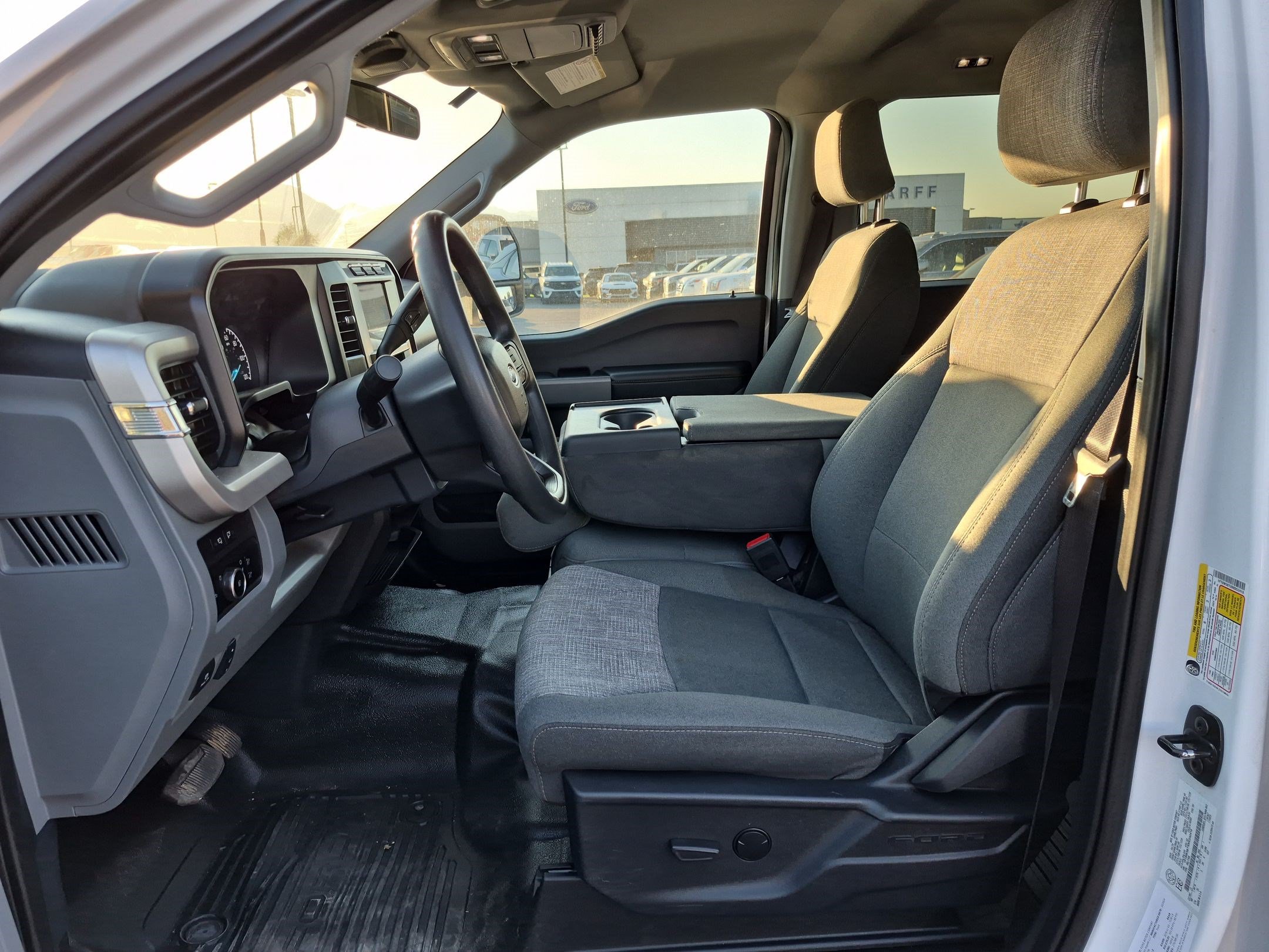 Used 2024 Ford F350 XLT w/ FX4 Off-Road Package AWD/4WD image 18