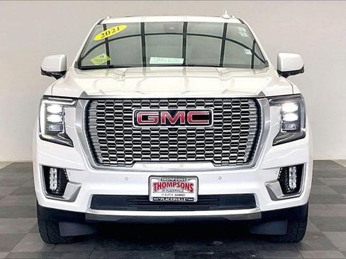 Used 2021 GMC Yukon Denali AWD/4WD image 2