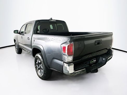 Used 2022 Toyota Tacoma TRD Off-Road image 5