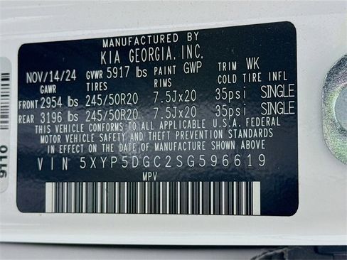 Used 2025 Kia Telluride SX Prestige image 32