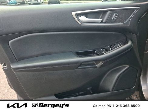 Used 2017 Ford Edge SEL w/ Equipment Group 201A AWD/4WD image 14