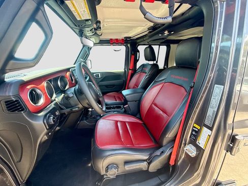 Used 2023 Jeep Wrangler Unlimited Rubicon 4xe AWD/4WD image 23