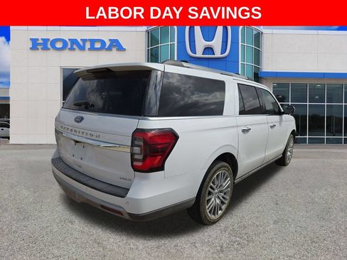 Used 2024 Ford Expedition Max Limited AWD/4WD image 2