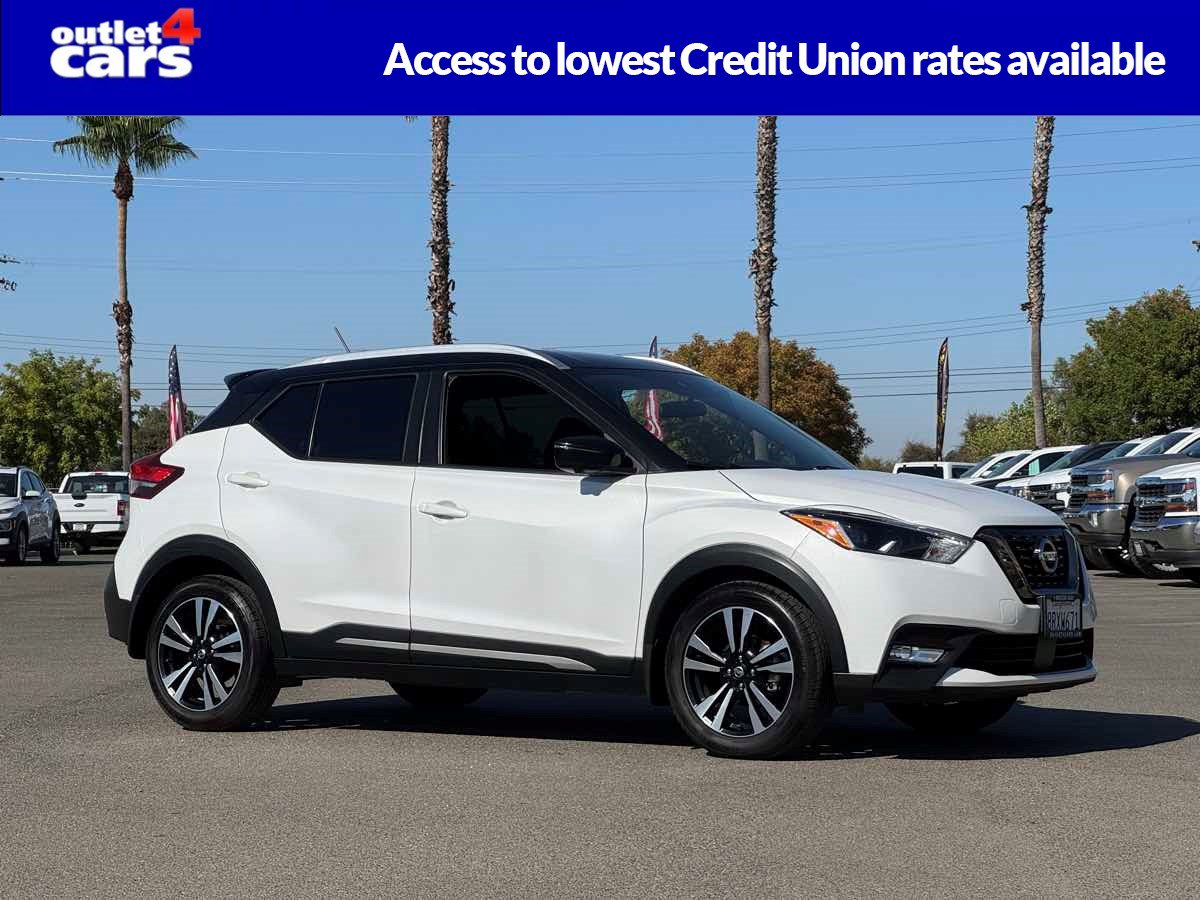 Used 2020 Nissan Kicks SR FWD image 1