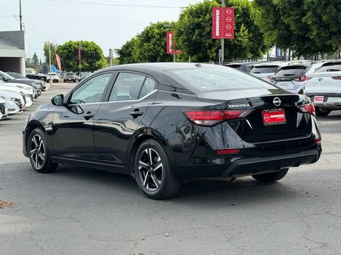 Used 2024 Nissan Sentra SV FWD image 5