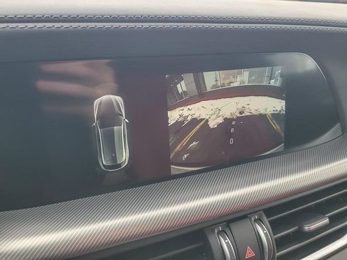 Used 2024 Alfa Romeo Stelvio Veloce image 15