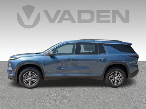 New 2025 Chevrolet Traverse LT w/ Driver Confidence Package image 30