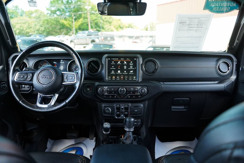 Used 2021 Jeep Wrangler Unlimited Sahara AWD/4WD image 9