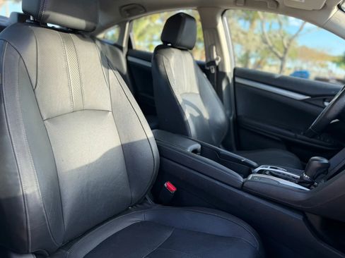 Used 2017 Honda Civic EX-L image 11