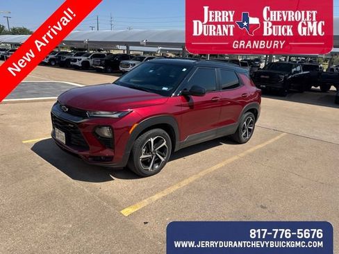 Used 2022 Chevrolet TrailBlazer RS FWD image 1