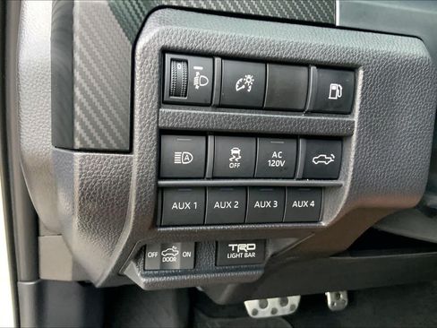 Used 2025 Toyota Tacoma TRD Pro AWD/4WD image 34